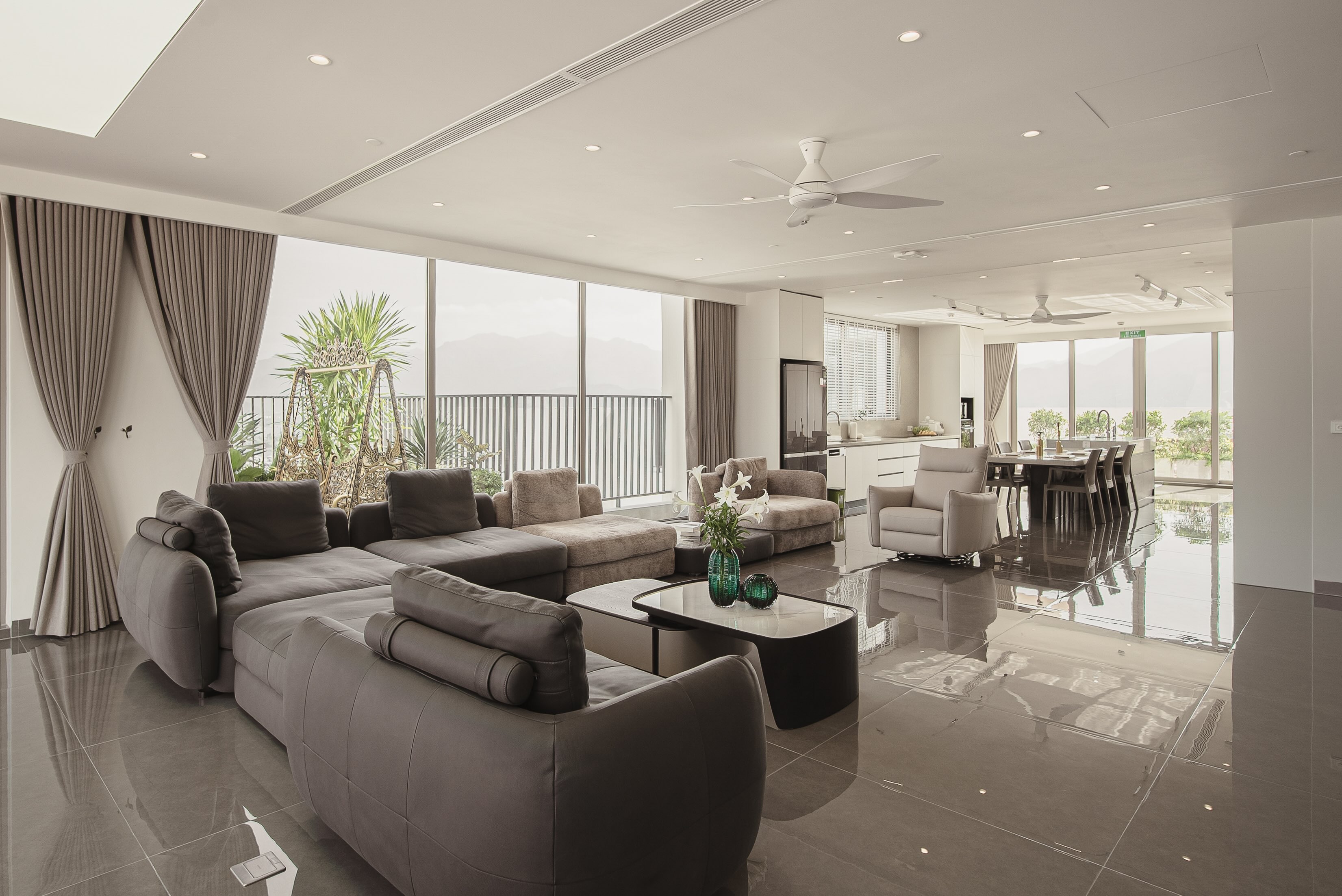 The Twin Penthouse | 1602